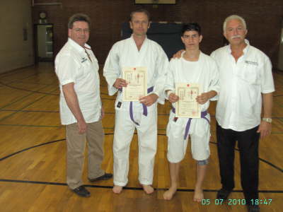 Montag, 05.07.2010. Karate Kyu-Prfung in der TH Von-Bodelschwingh-Str. 6 Prflinge.