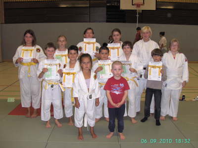 Montag 06.09.2010. berreichung der Kyu-Urkunden und Psse in der WBG Sporthalle Kln-Hhenhaus.