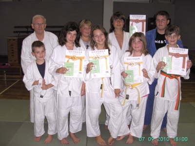 Dienstag, 07.09.2010. berreichung der Kyu-Urkunden und Psse in der TH Kopernikus- Str. Kln-Buchforst.