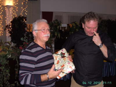 Samstag, 04.12.2010. Dan-Fete in der "Blue Sky Bar" des Unteroffizierheimes der Luftwaffenkaserne Kln-Wahn.