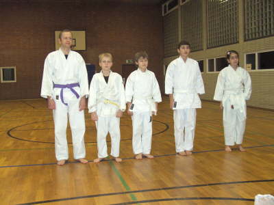 Donnerstag, 17.12.09. Karate Kyu-Prfung in der TH der Von-Bodelschwingh-Strasse.