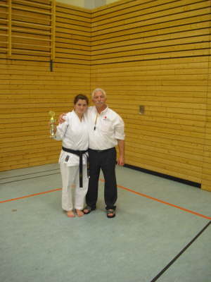 Samstag, 29.05.10. Hellweg-Cup und LM der Junioren und Senioren in Wattenscheid.